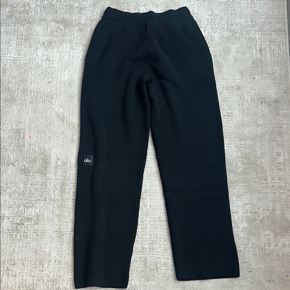 Womens ALO Black Ribbed Bottoms